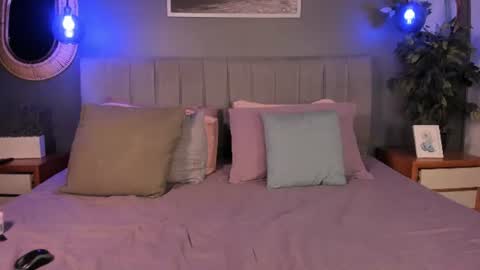 Snapshot of veluna_ chatting on June 2026 11:11:02 AM veluna_ online show from June 2026 11:11:02 AM