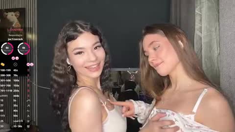 Nia online show from April 2026 06:45:01 PM