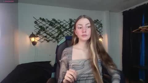 Sophi  online show from March 2026 12:22:02 AM