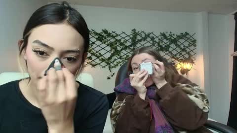 Sophi  online show from April 2026 09:53:01 PM