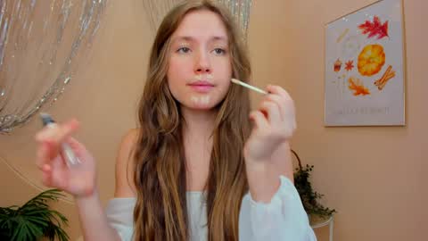 velvet_cherry online show from December 2024 11:20:02 PM