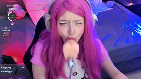velvet_fangs222 online show from September 2025 08:08:01 PM