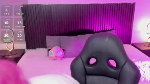 velvet_fangs222 online show from September 2025 07:15:02 PM