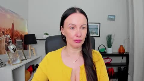 Jasmine online show from October 2025 06:22:02 AM