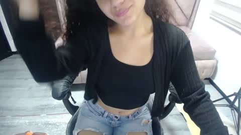 Snapshot of velvet_moon_v chatting on October 2025 01:12:02 PM velvet_moon_v online show from October 2025 01:12:02 PM