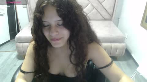 velvet_moon_v online show from February 2026 07:44:02 PM