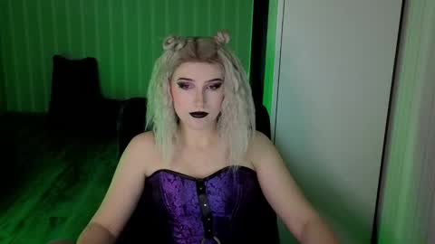 Violet online show from February 2026 10:14:02 AM