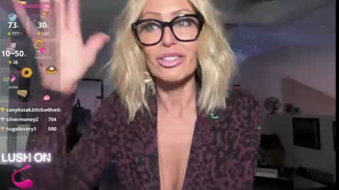 VelvetBarbie online show from January 2025 03:08:02 AM