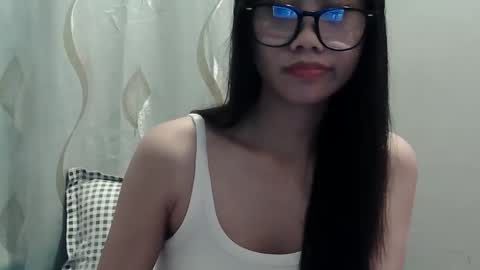 Cassy Pinay online show from November 2025 07:40:01 AM