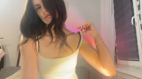 Emma online show from June 2026 08:58:01 PM
