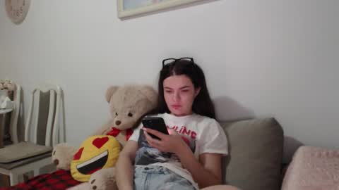 velvetmoon123 online show from December 2025 07:53:01 PM