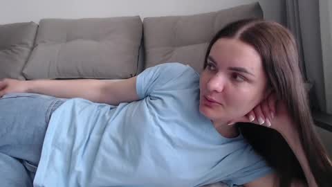 velvetmoon123 online show from April 2026 09:28:02 AM