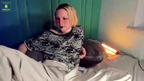 TRISS online show from October 2025 03:31:01 PM