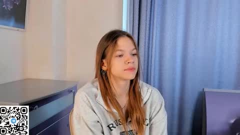 Kelly online show from September 2025 06:40:01 AM