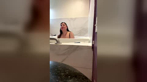 velvetsinner38 online show from February 2026 05:08:01 AM