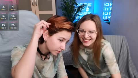 Snapshot of velvetvalkyries chatting on December 2024 01:27:02 PM CLEOshort hair TIna long hair online show from December 2024 01:27:02 PM
