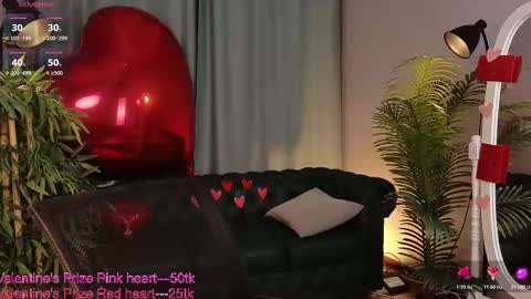 Snapshot of velvetvalkyries chatting on February 2025 06:12:01 PM CLEOshort hair TIna long hair online show from February 2025 06:12:01 PM