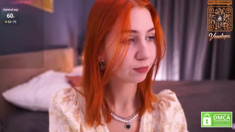 Venelopa online show from December 2025 01:38:02 PM