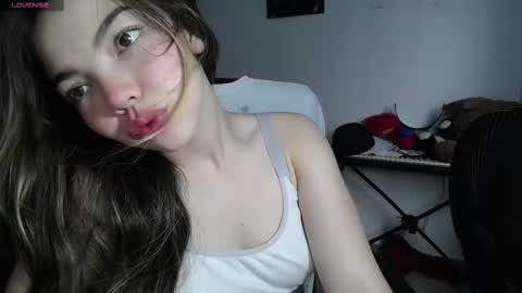 Venelope 3 online show from March 2025 06:50:01 PM