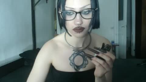 Naly online show from May 2026 04:37:01 PM