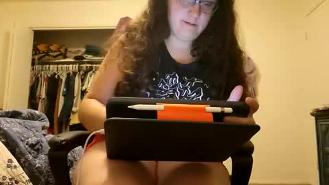 Snapshot of venerate_degenerate chatting on November 2025 03:44:01 PM venerate_degenerate online show from November 2025 03:44:01 PM