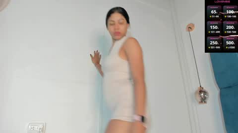 Snapshot of venezolana_caro chatting on April 2026 12:04:01 PM venezolana_caro online show from April 2026 12:04:01 PM