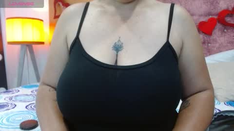 vennuss89 online show from October 2025 11:21:01 AM