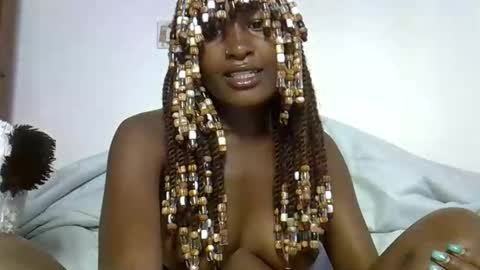 venom_kisses5050 online show from February 2026 12:49:01 PM