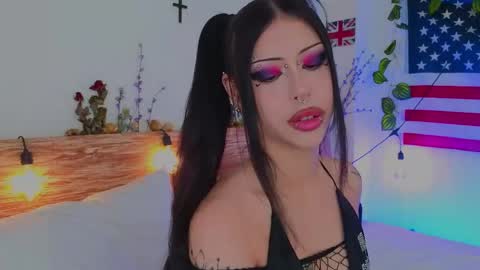 Snapshot of venomeowww_ chatting on May 2026 08:20:01 AM Vivian online show from May 2026 08:20:01 AM
