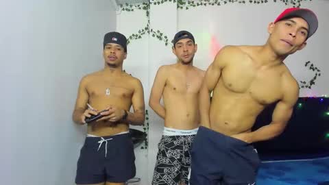 venus_boy2 online show from November 2025 04:23:02 AM