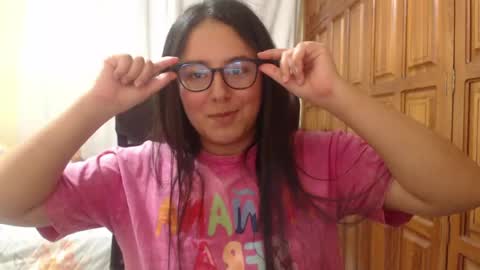 Snapshot of venus_cat_ chatting on May 2026 04:07:02 AM Venus online show from May 2026 04:07:02 AM