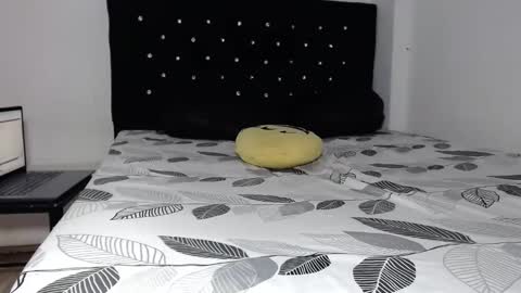 venus_menoza online show from October 2025 10:10:01 PM