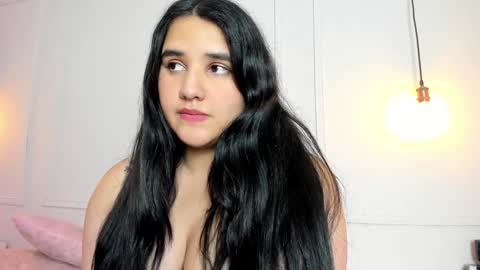 Snapshot of venus_naughty_1 chatting on January 2025 01:53:01 PM Sofi online show from January 2025 01:53:01 PM