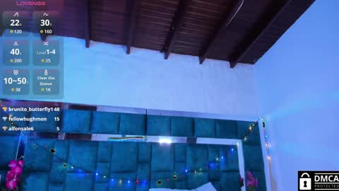 Snapshot of venus_velez chatting on December 2024 03:53:02 PM Venus online show from December 2024 03:53:02 PM