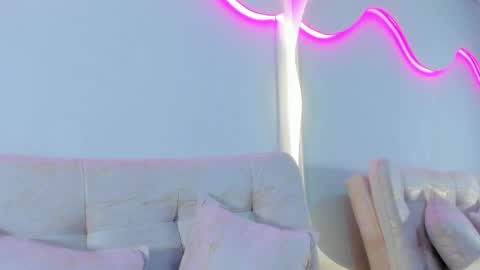venus online show from April 2026 02:01:02 PM