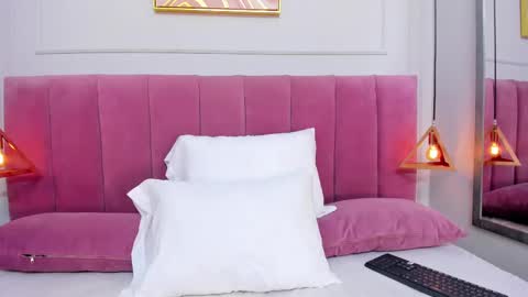 Venus online show from October 2025 12:04:02 PM