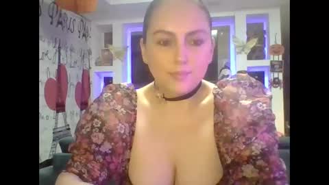 VENUSINA07 online show from October 2025 07:09:02 AM