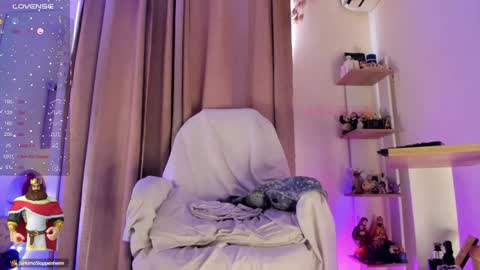 Snapshot of venuslusty chatting on February 2025 08:17:02 PM Venus online show from February 2025 08:17:02 PM