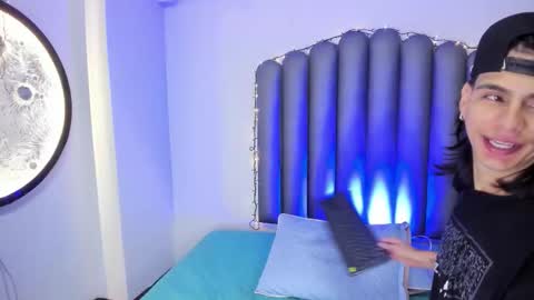 venuss09 online show from November 2025 08:19:01 PM