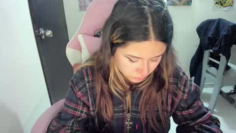 Snapshot of venussx_x chatting on November 2025 08:25:01 AM Venus MY BDAY 29 SEPT online show from November 2025 08:25:01 AM