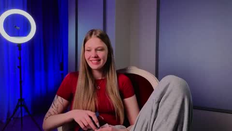 Diana online show from April 2026 07:07:02 PM