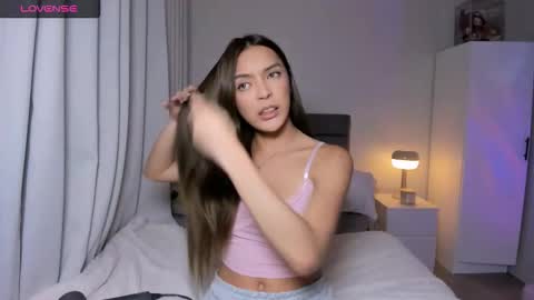 Vera Armani online show from February 2026 12:06:01 PM