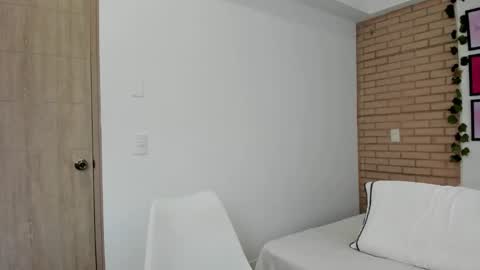 Vera online show from December 2024 10:03:02 PM