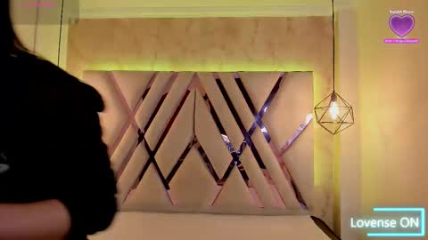 Domelipa  online show from February 2025 11:31:02 AM