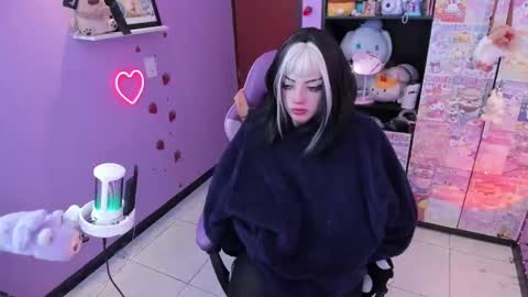     online show from October 2025 12:14:01 AM