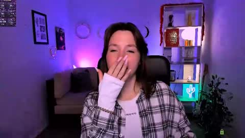 Ronni online show from April 2026 07:58:02 PM