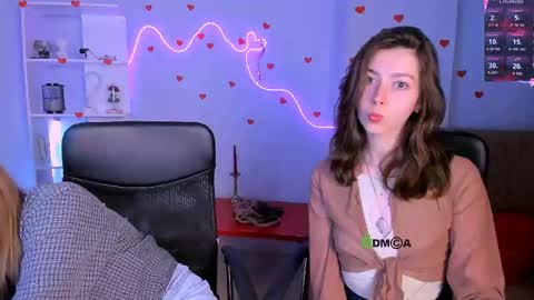 Ronni online show from June 2026 07:20:01 PM