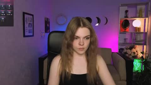 Ronni online show from June 2026 07:19:01 PM