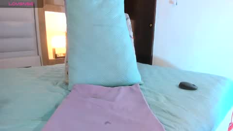 Johovanna online show from December 2024 02:51:01 PM