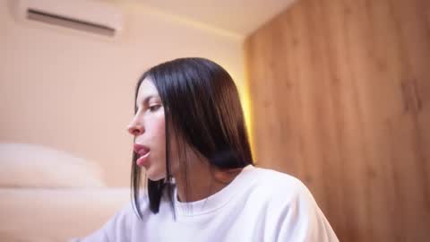 Veronica online show from February 2026 02:33:01 PM